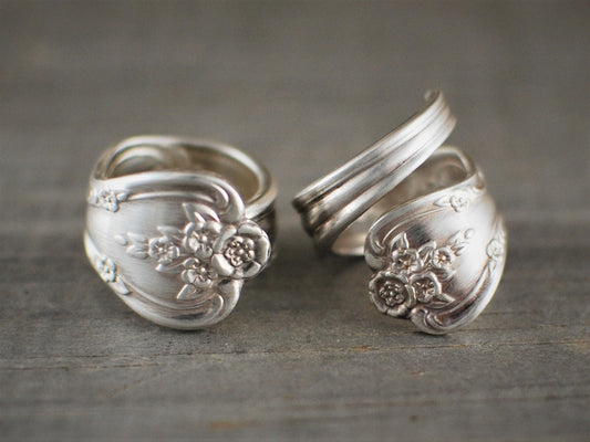 Magnolia Silver Spoon Ring, Fancy Spoon Ring, Rings Vintage, Floral Spoon Ring, Silverware Jewelry, Personalized Ring, Engraving, Spoon Ring
